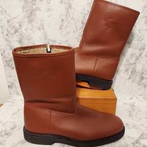 Pre-owned fin & feather 9" pile lined leather boots